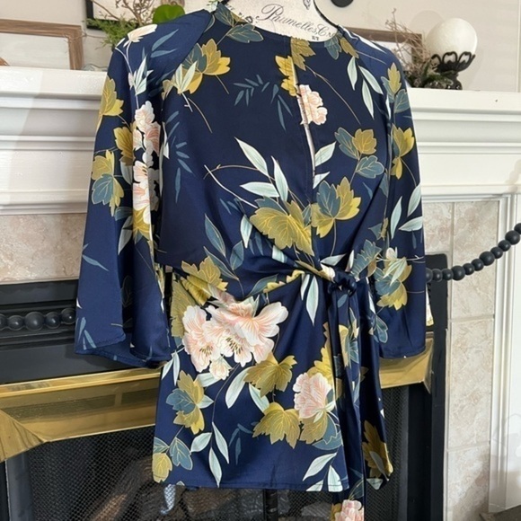 Flawless Satiny Top with Tie on the Side - Picture 3 of 16